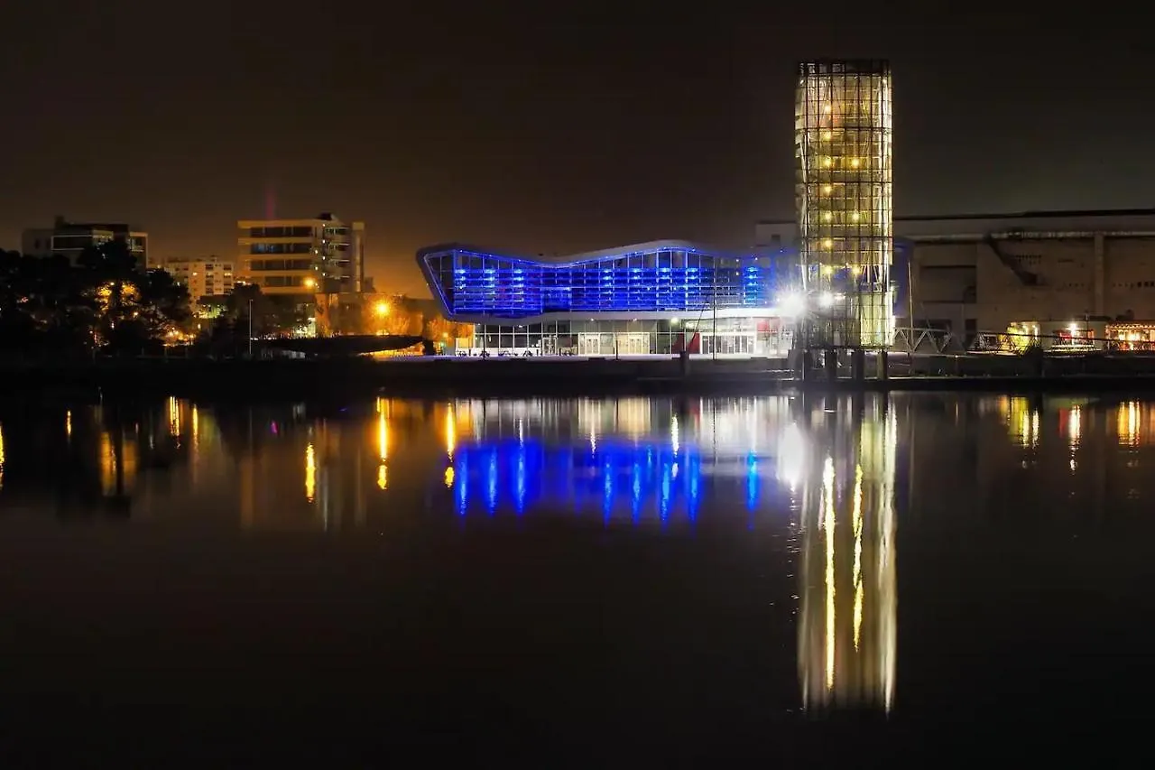 Apartment Centre Ville - Lumineux - Fibre Internet Haut Debit - Route Des Plages Lorient France