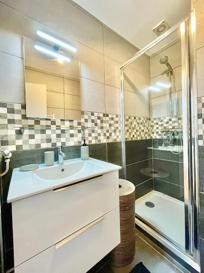 Apartment Centre Ville - Lumineux - Fibre Internet Haut Debit - Route Des Plages Lorient